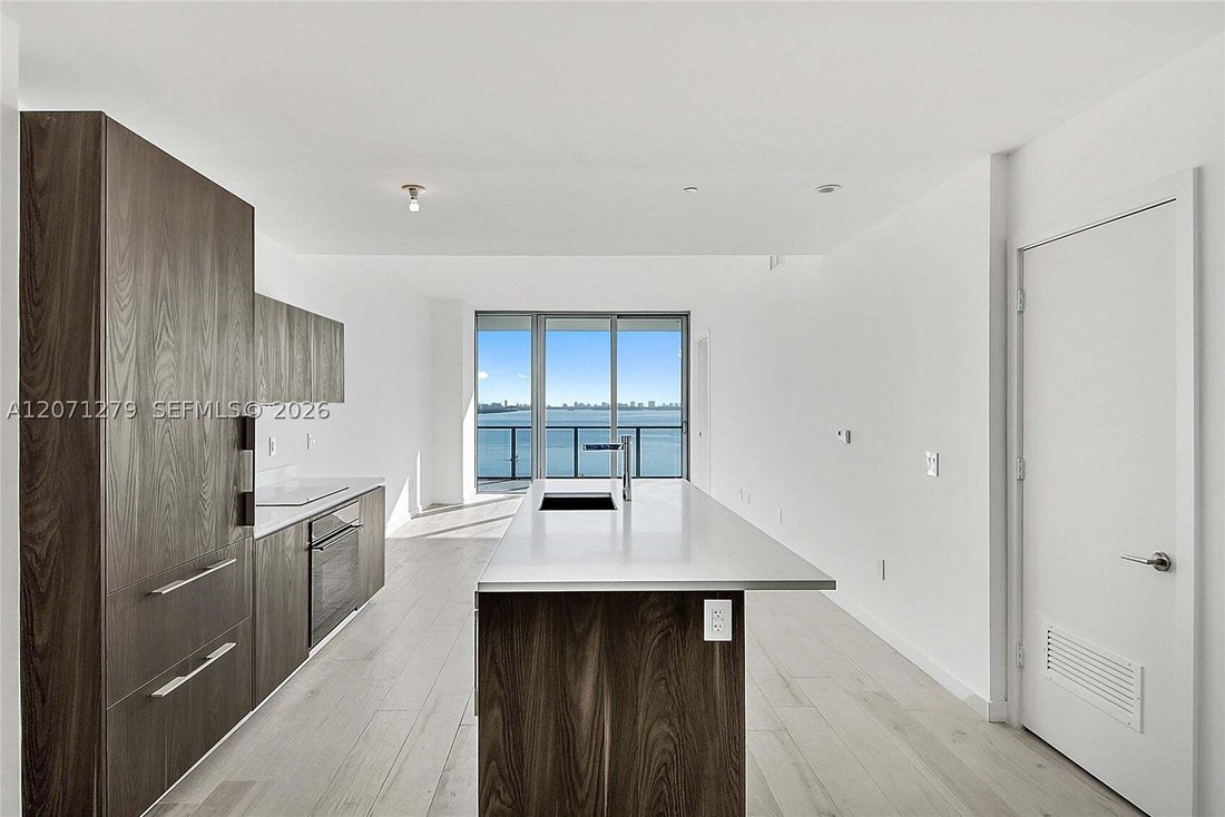 Condo in Miami, Florida, United States 1 - 18659328