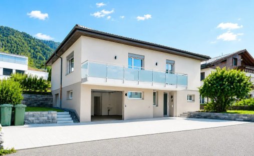 House in Schübelbach, Schwyz, Switzerland 1