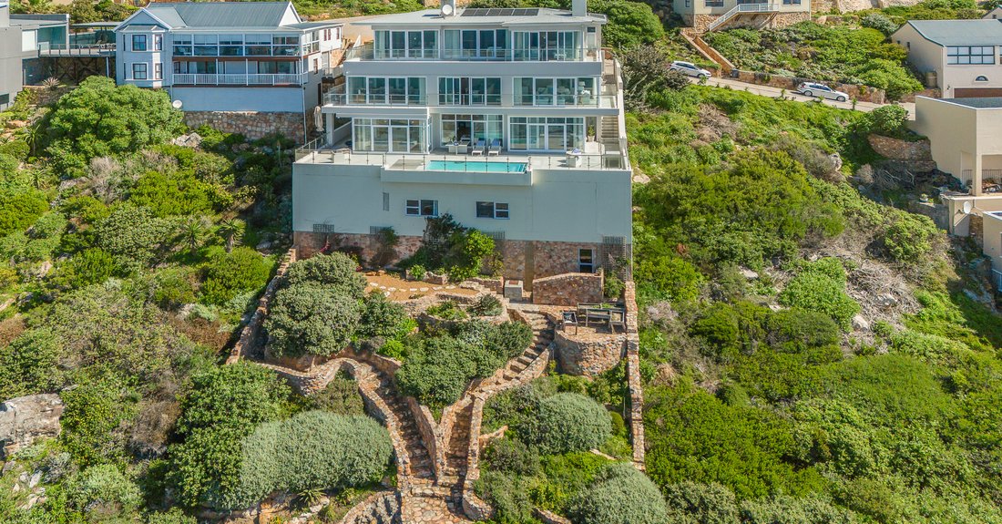 House in Simon's Town, Cape Town, Western Cape 1 - 18665071