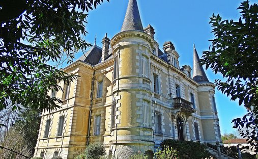 Castle in Saint Martin-Cité des Fleurs, Biarritz, France 1