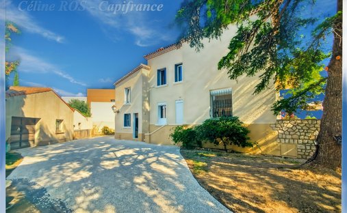 House in ZI Le Tubé-La Bayanne, Istres, France 1