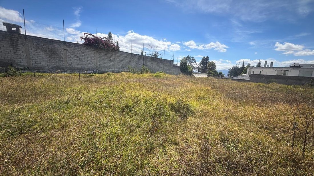 Land in Quito, Pichincha, Ecuador 2 - 18661622