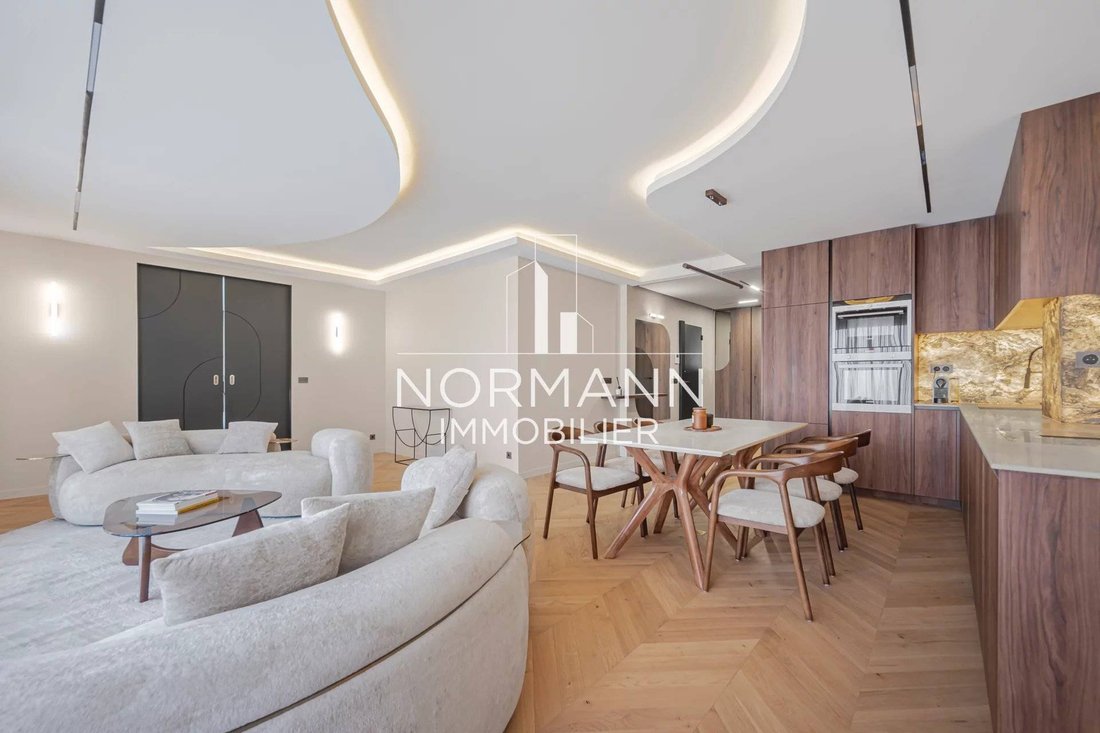 Apartment in Bois de Boulogne, Paris 16e Arrondissement, Paris 2 - 17727400