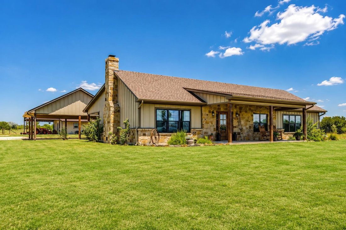 House in Salado, Texas, United States 4 - 18659249