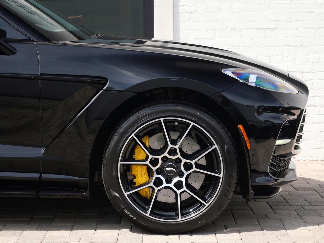 Suv in Beverly Hills, CA, United States 4 - 18531256