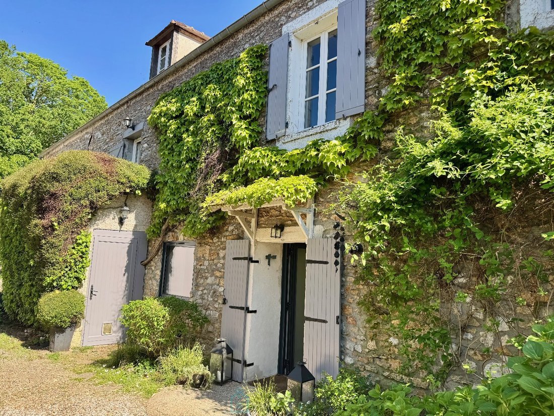 House in Septeuil, Ile-de-France, France 3 - 18664529