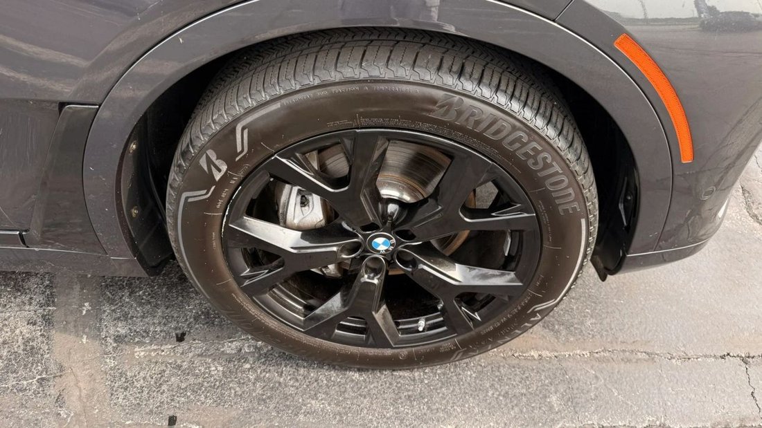 Suv in Milwaukee, WI, United States 3 - 18664902