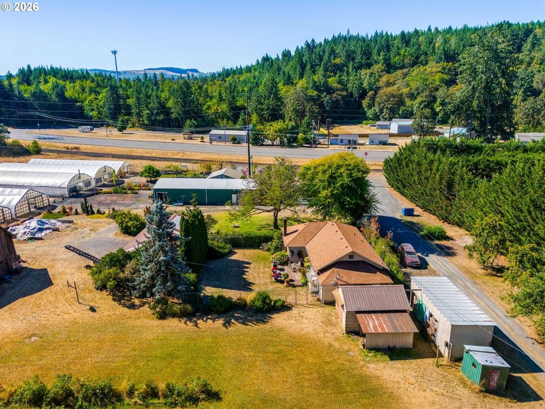House in Lebanon, Oregon, United States 2 - 18659219