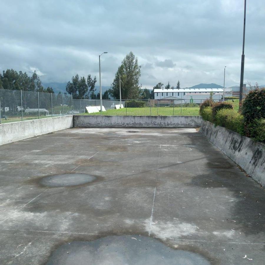Land in Cayambe, Pichincha, Ecuador 4 - 18661443