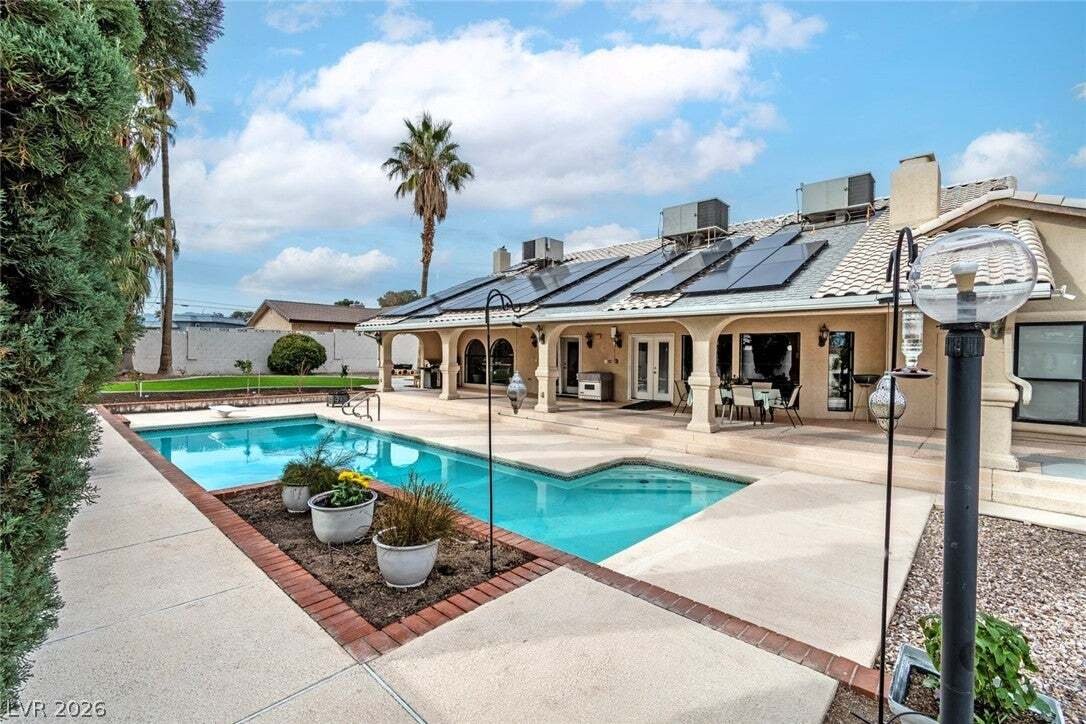 House in Las Vegas, Nevada, United States 4 - 18666529