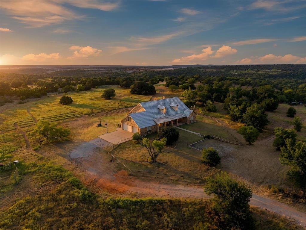 House in Mineral Wells, Texas, United States 1 - 18670764
