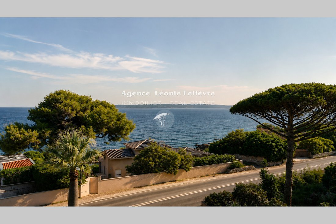 Villa in Les Issambres, Roquebrune-sur-Argens, France 2 - 18660280