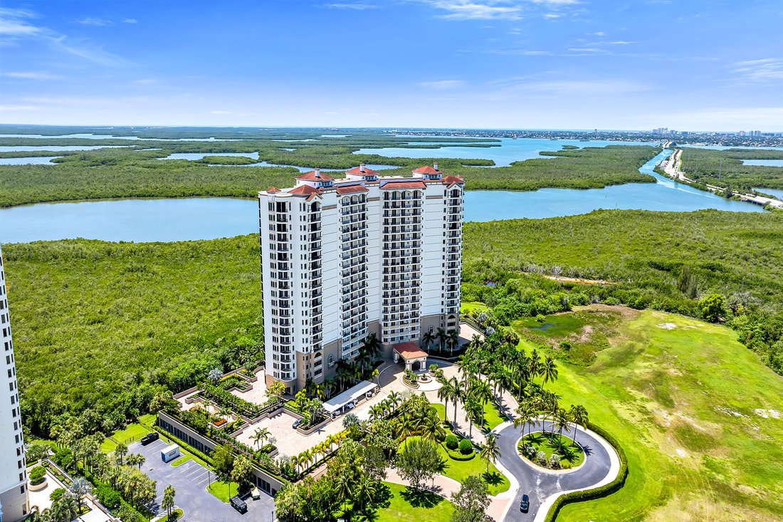 Condo in Naples, Florida, United States 1 - 18666466