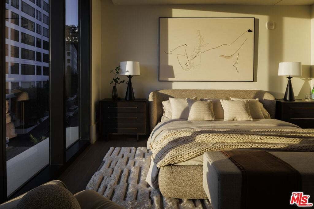 Condo in Los Angeles, California, United States 5 - 18665738