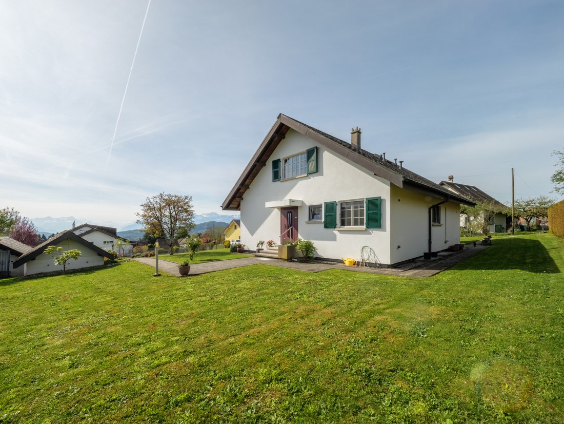 House in Châtel-Saint-Denis, Fribourg, Switzerland 1 - 18659077