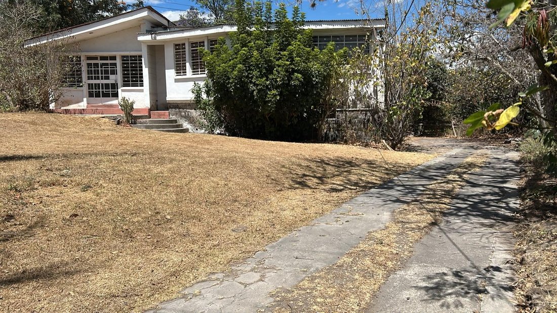 Land in Quito, Pichincha, Ecuador 2 - 18661561