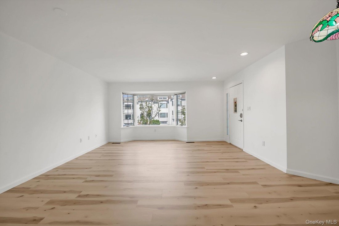 Condo in New York, New York, United States 2 - 18669490