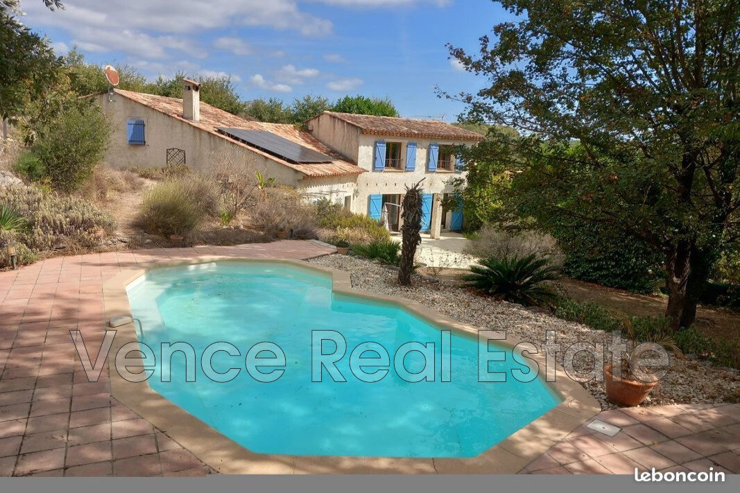 Villa in Tourrettes-sur-Loup, Provence-Alpes-Côte d'Azur, France 1 - 18666467