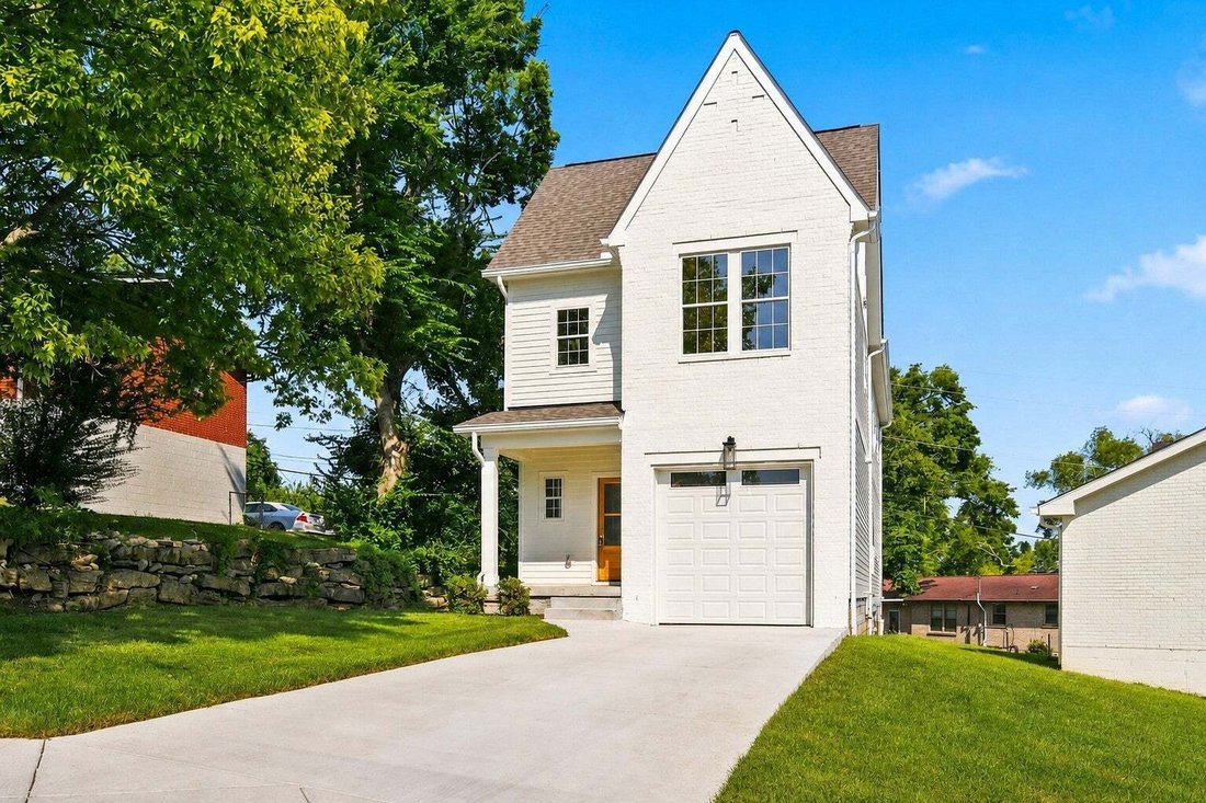 Co Op in Nashville, Tennessee, United States 1 - 18102707