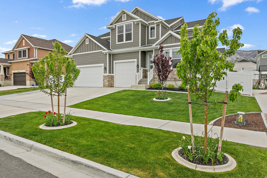 Saratoga Springs, Utah, United States 2 - 18668311