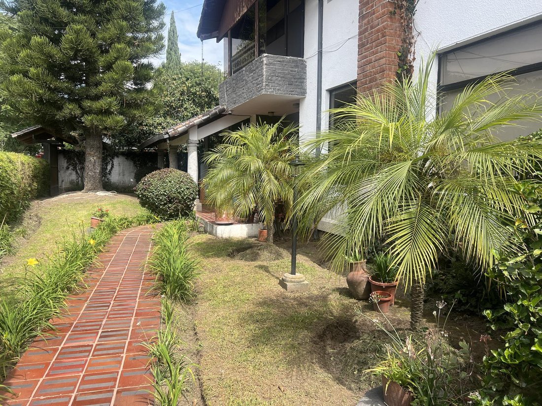 Land in Quito, Pichincha, Ecuador 2 - 18661688