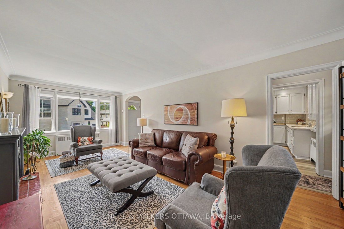 House in Ottawa, Ontario, Canada 5 - 18666524