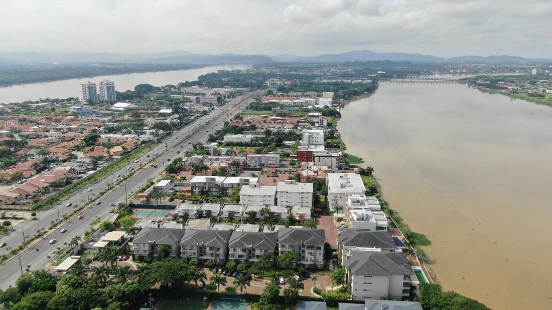 Land in Samborondón, Guayas, Ecuador 1 - 18660494