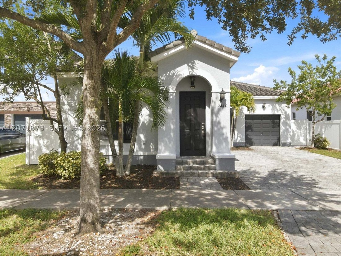 House in Miami, Florida, United States 1 - 18669065