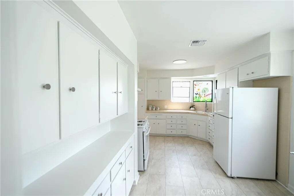 Los Angeles, California, United States 3 - 18659654