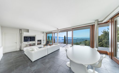 Villa in Salo, Lombardy, Italy 1