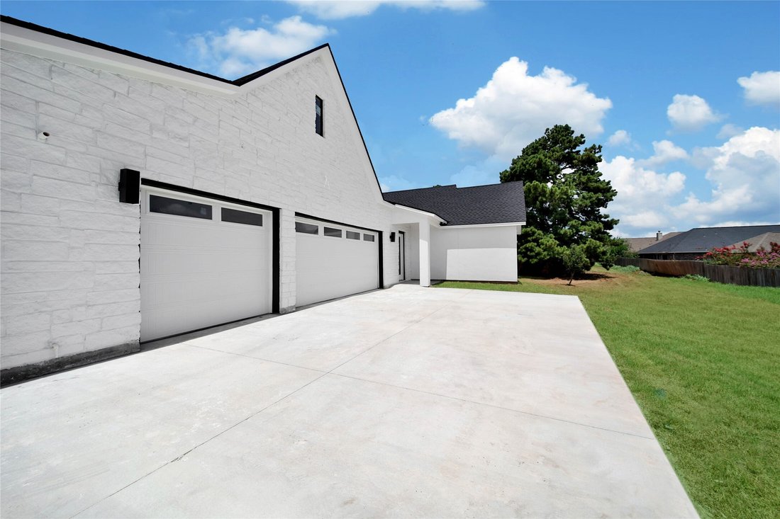 House in Montgomery, Texas, United States 5 - 18663274