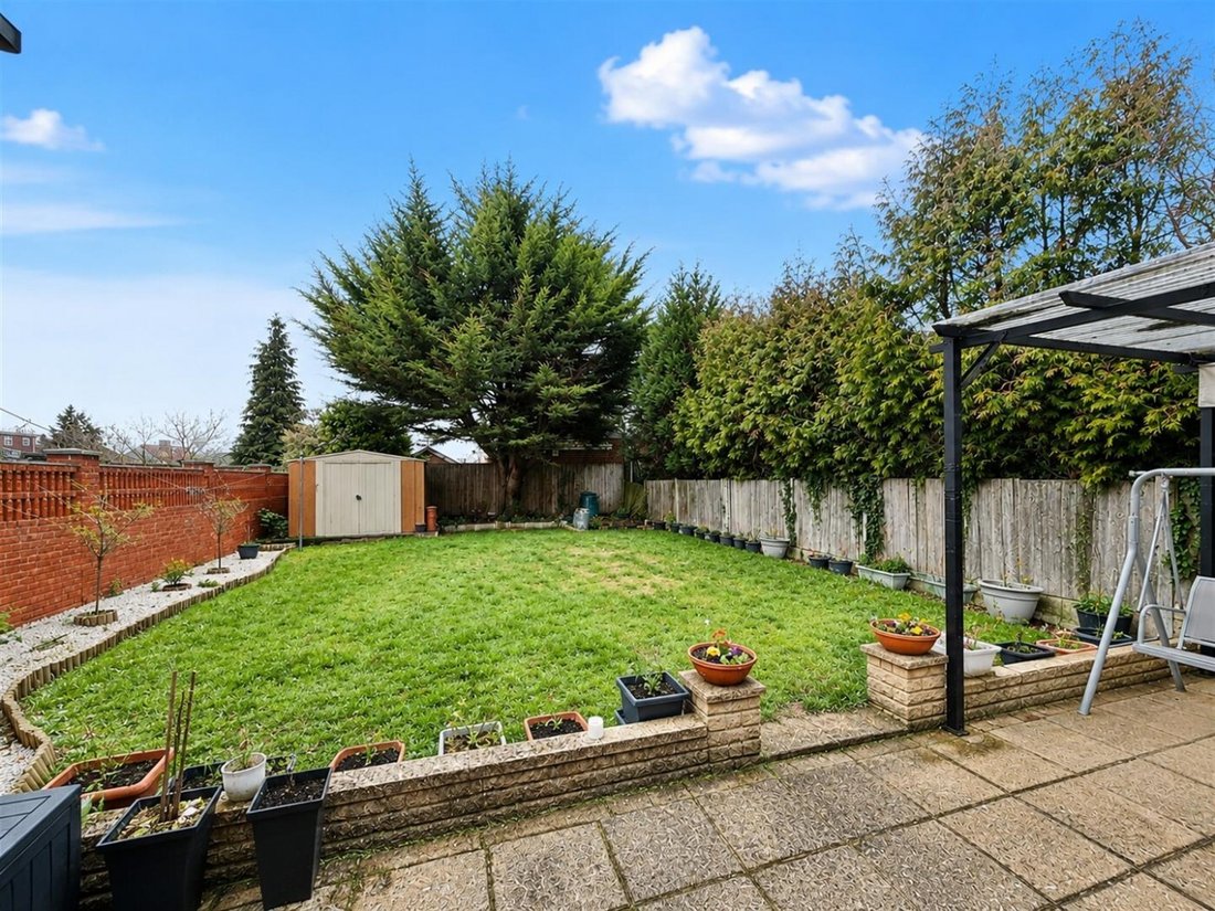 House in Norwood Green, Ealing, England 5 - 17382800