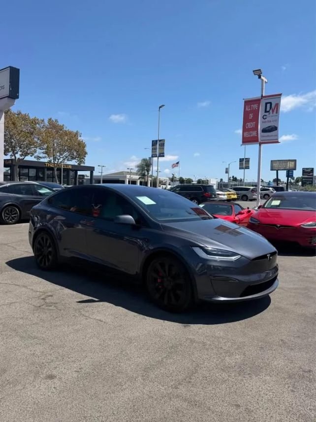 Suv in Costa Mesa, CA, United States 3 - 18670021