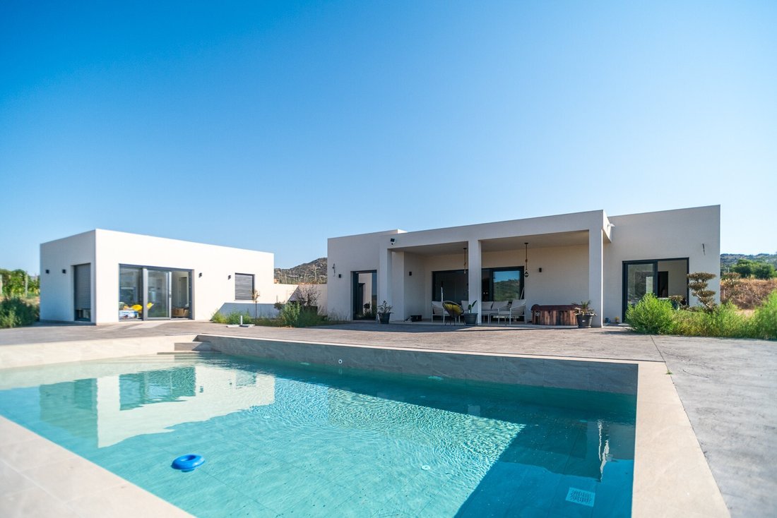 Villa in Aspe, Valencian Community, Spain 4 - 18664846