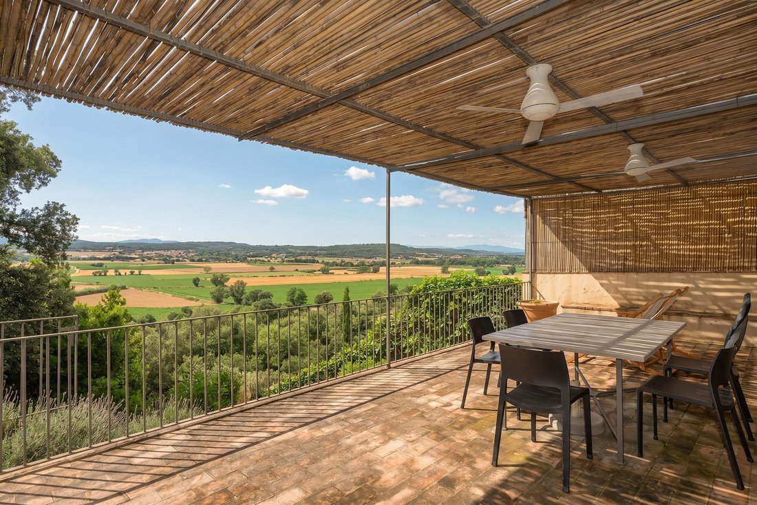 Villa in la Bisbal d'Emporda, Catalonia, Spain 1 - 18669219