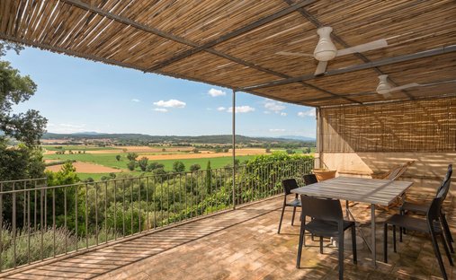Villa in la Bisbal d'Emporda, Catalonia, Spain 1