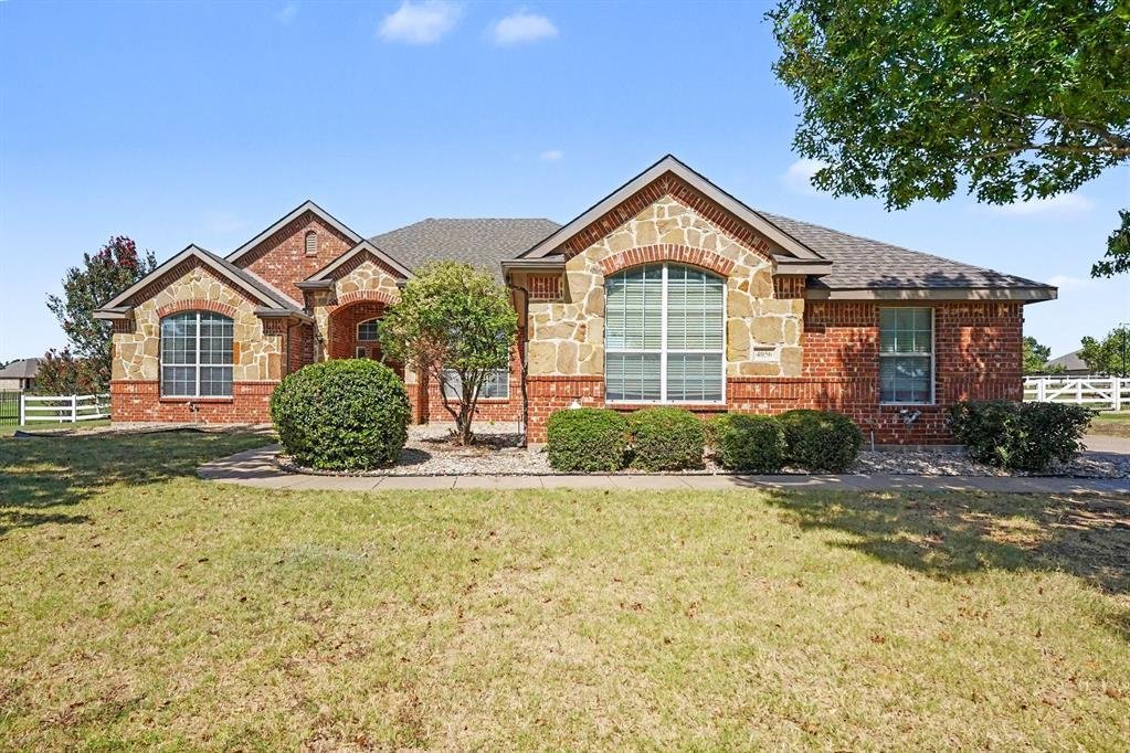 House in Joshua, Texas, United States 1 - 18668012