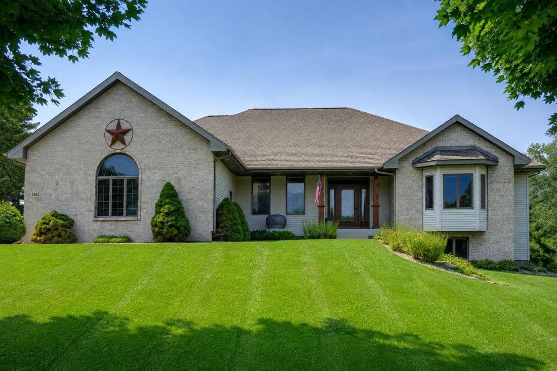 House in Verona, Wisconsin, United States 1 - 18659075