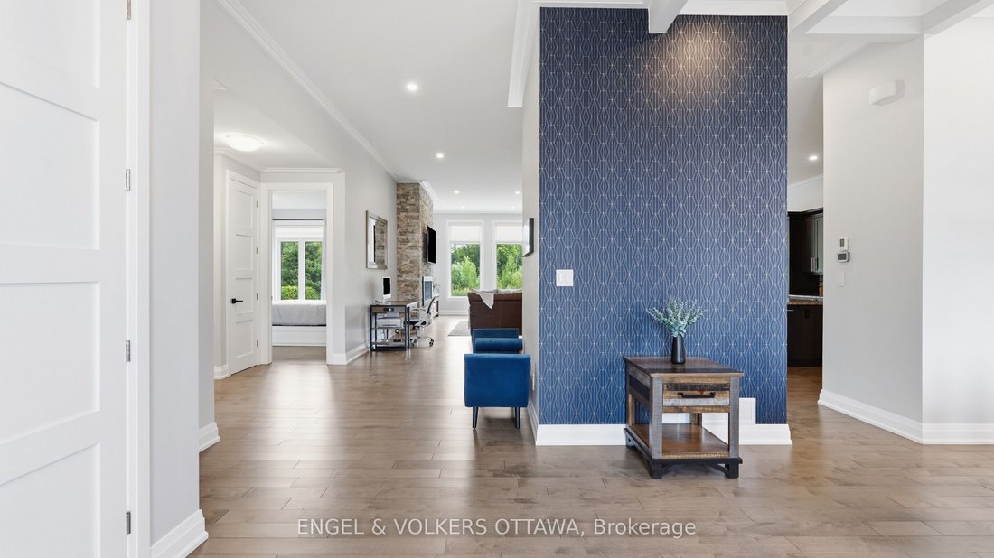 House in Ottawa, Ontario, Canada 5 - 18669549