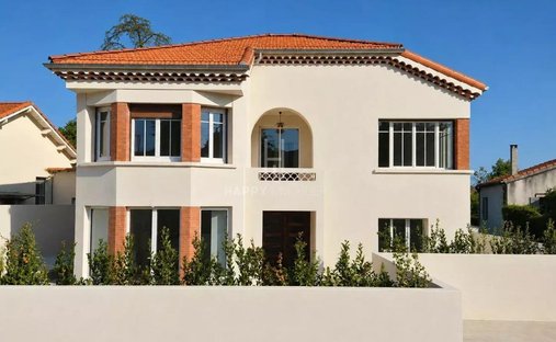 House in Saint-Rémy-de-Provence, Provence-Alpes-Côte d'Azur, France 1
