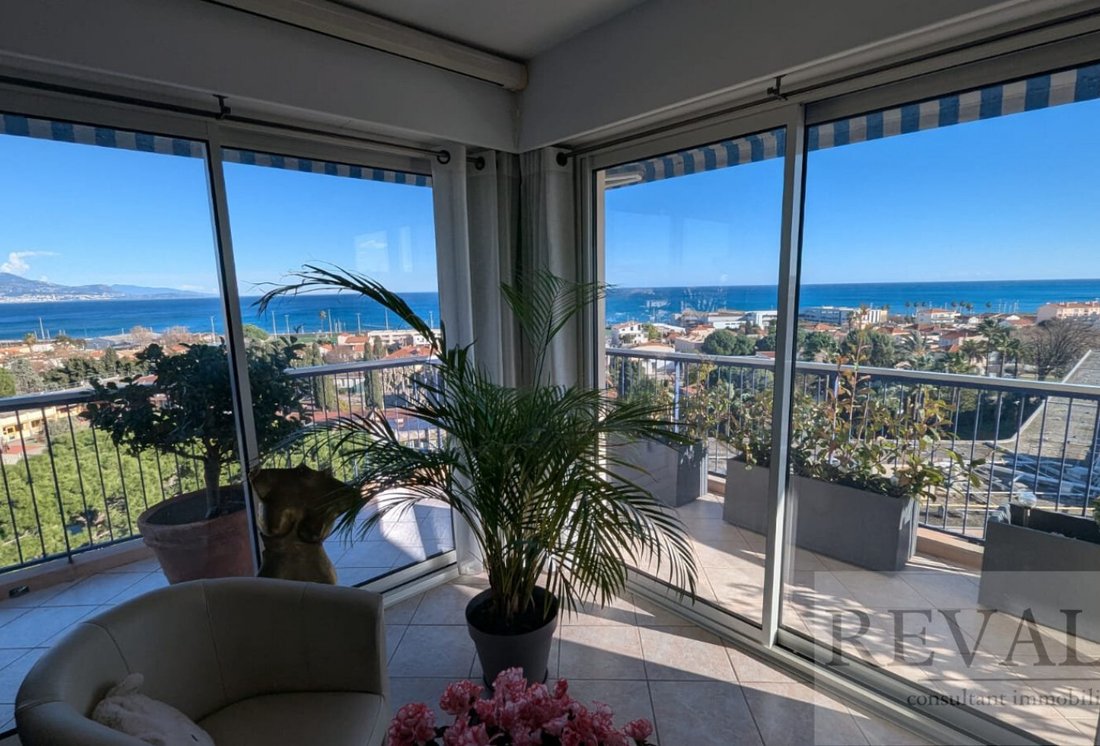 Apartment in Les Cougoulins-Rastines, Antibes, France 1 - 18668192