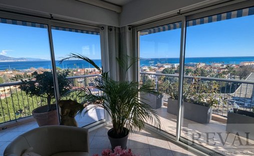 Apartamento en Les Cougoulins-Rastines, Antibes, Francia 1