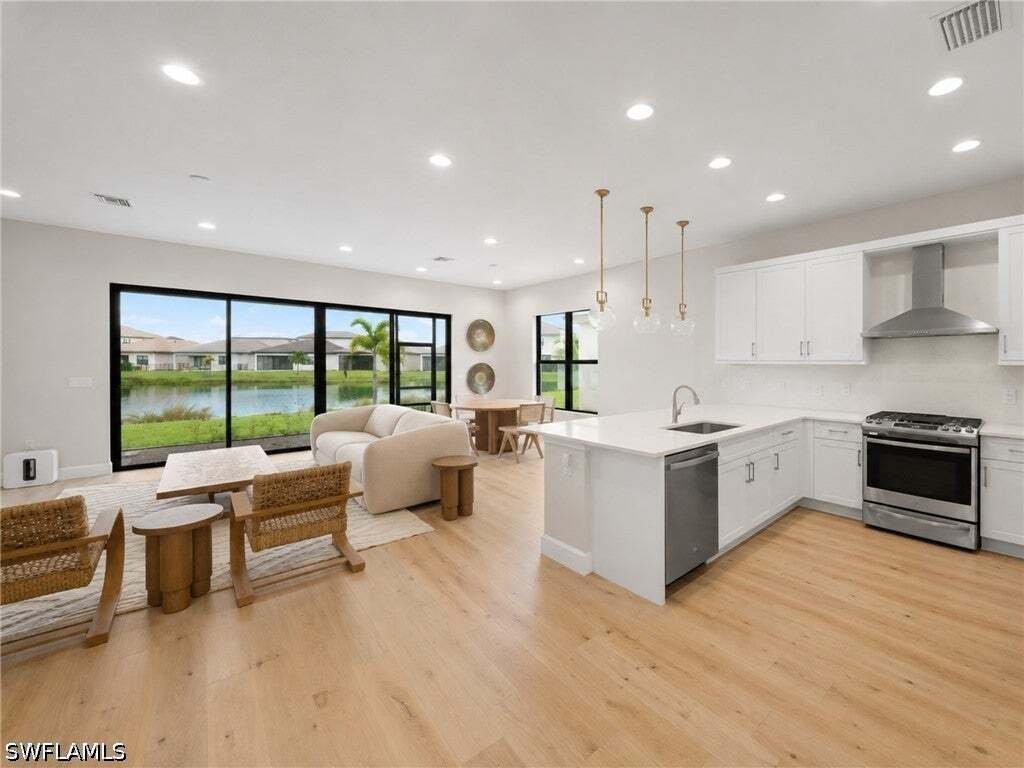House in Estero, Florida, United States 3 - 18668913