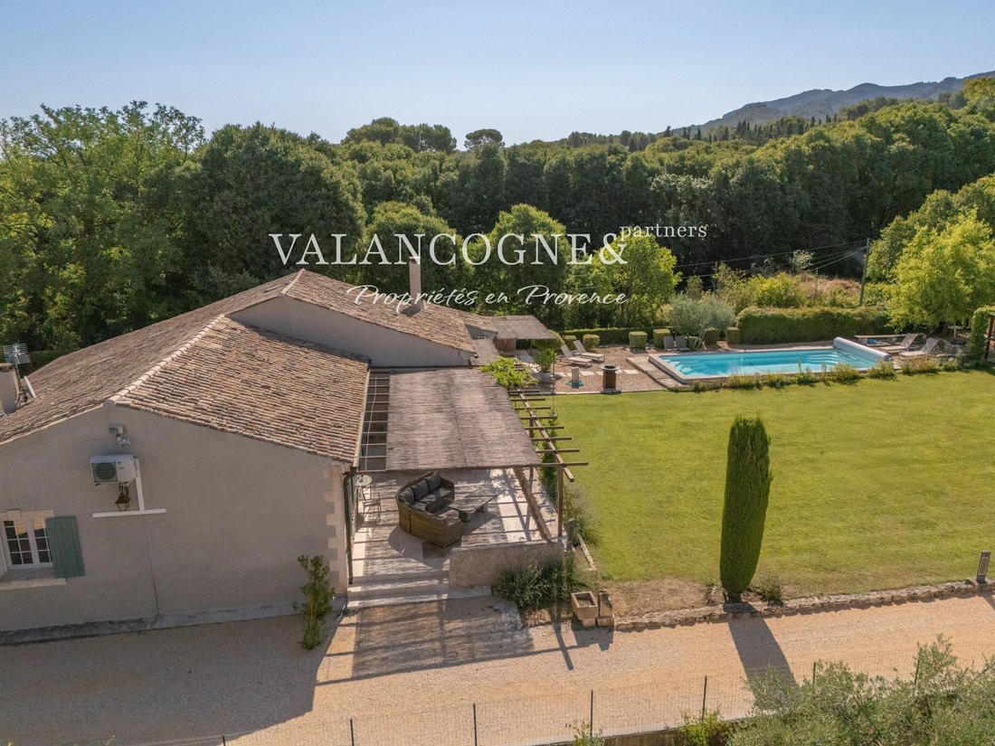 Casa a Saint-Remy-de-Provence, Provenza-Alpi-Costa Azzurra, Francia 1 - 15449301