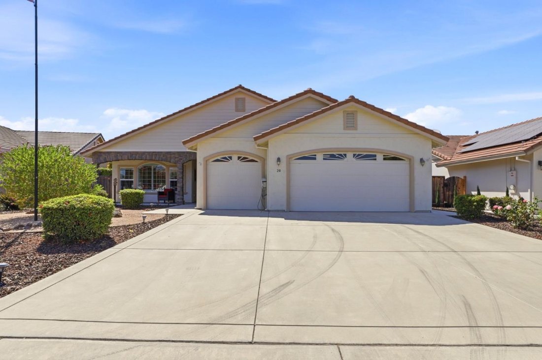 House in Hollister, California, United States 3 - 18667318