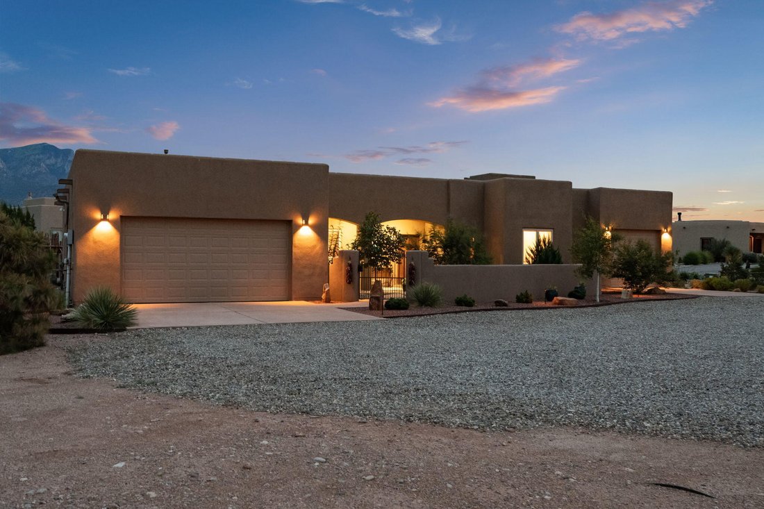House in Placitas, New Mexico, United States 3 - 18662428