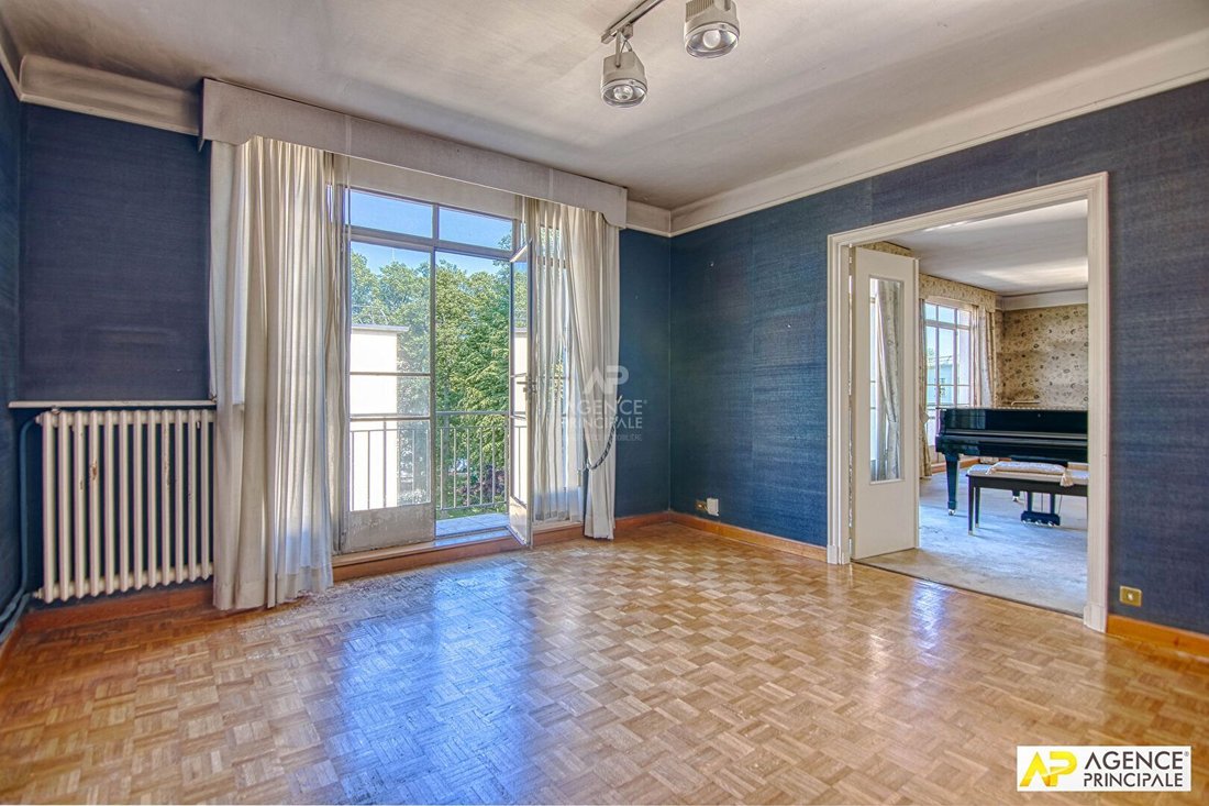 Apartment in Domaine National du Château, Versailles, France 2 - 18662524