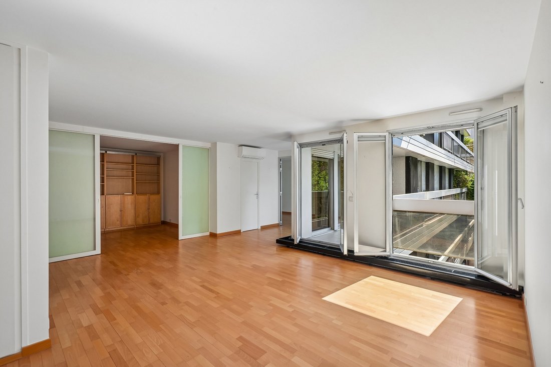 Apartment in Bois de Boulogne, Paris 16e Arrondissement, Paris 1 - 18665518