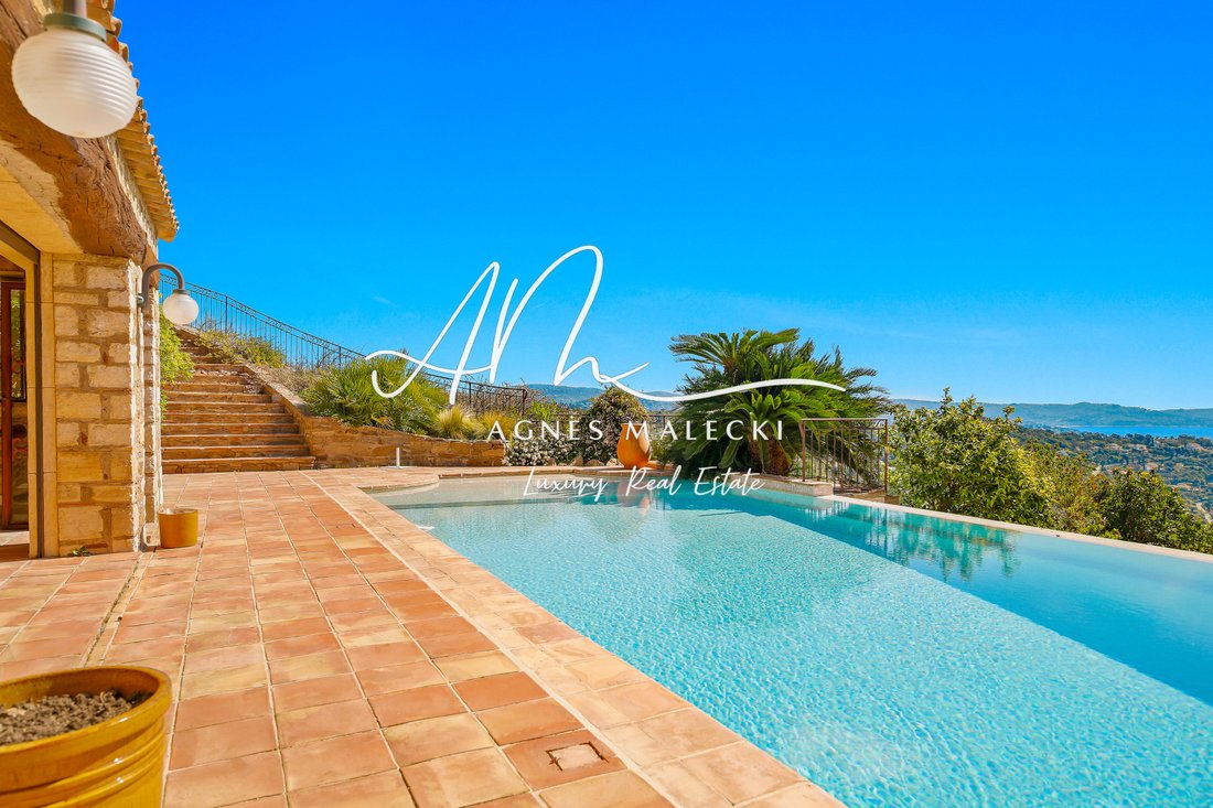 Estate in Nord, Cavalaire-sur-Mer, France 2 - 17654326