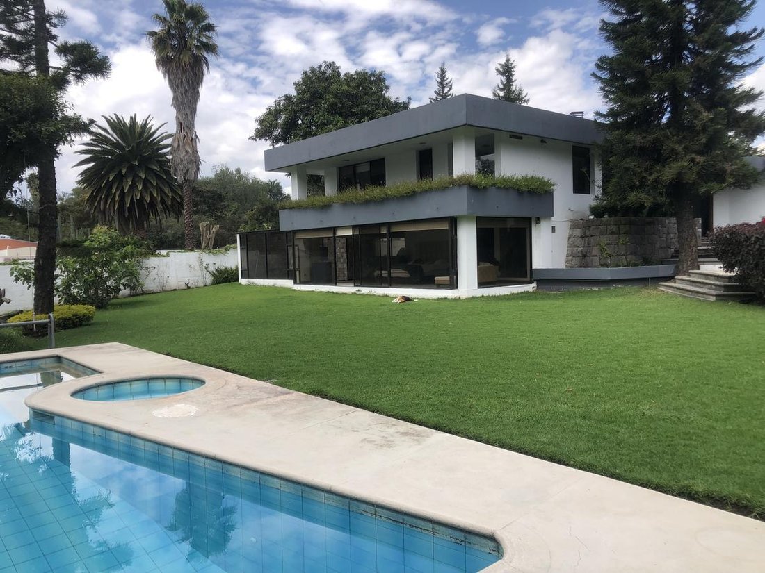 House in Quito, Pichincha, Ecuador 3 - 18660728